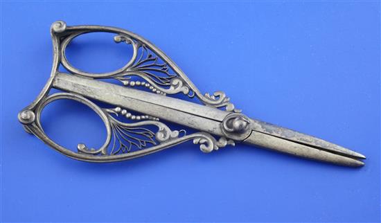 A pair of early 20th century Georg Jensen 830 standard silver grape shears designed by Johan Rohde, no.173, 6in.